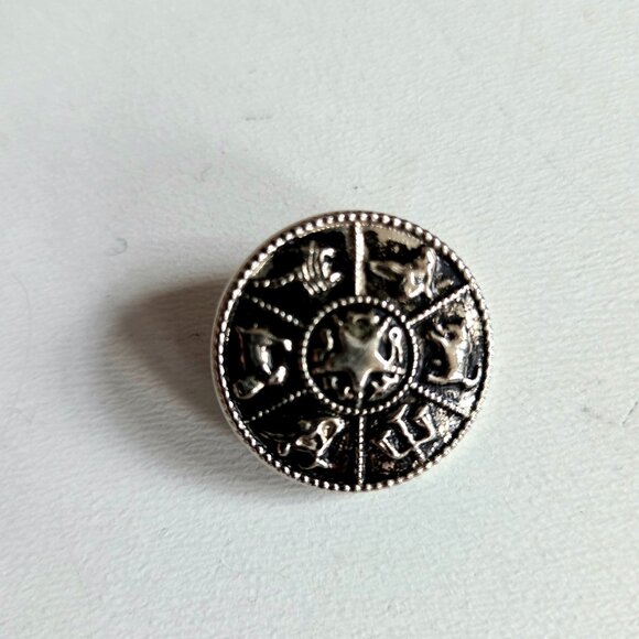 Zodiac signs vintage metal button. - Picture 1 of 3